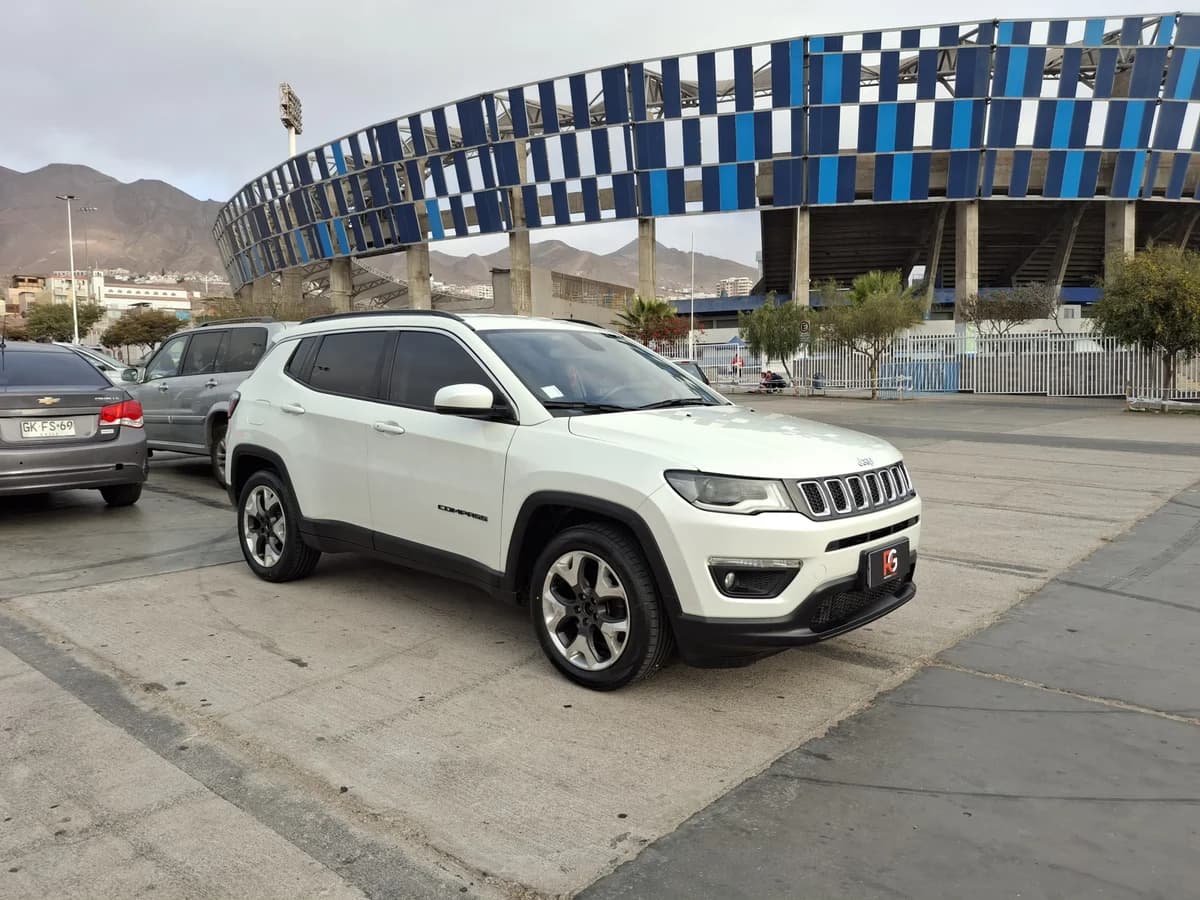 2020 JEEP COMPASS LONGITUDE 2.4 AT - Imagen 3