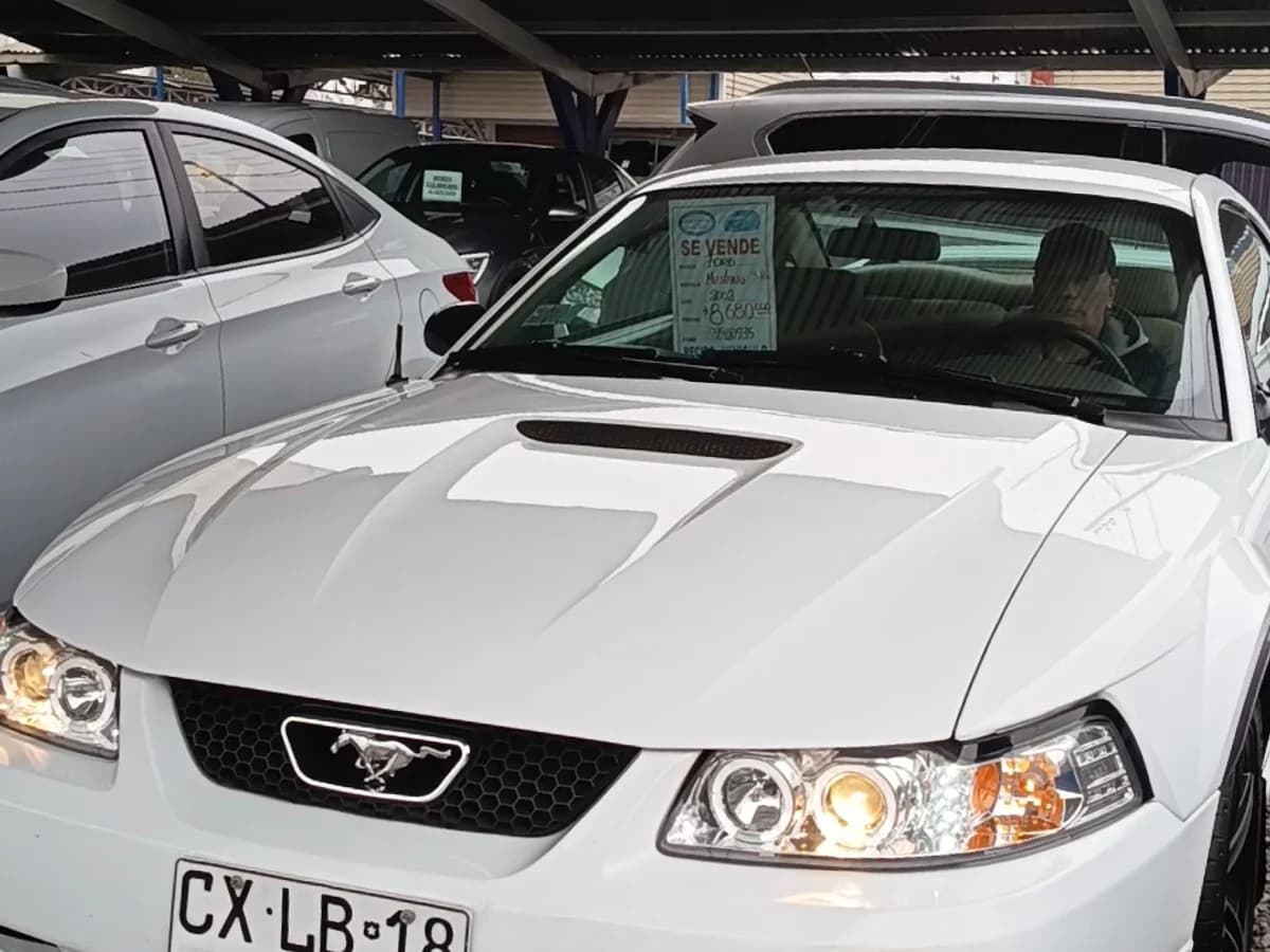 2002 FORD MUSTANG 3.8 AUT - Imagen 4