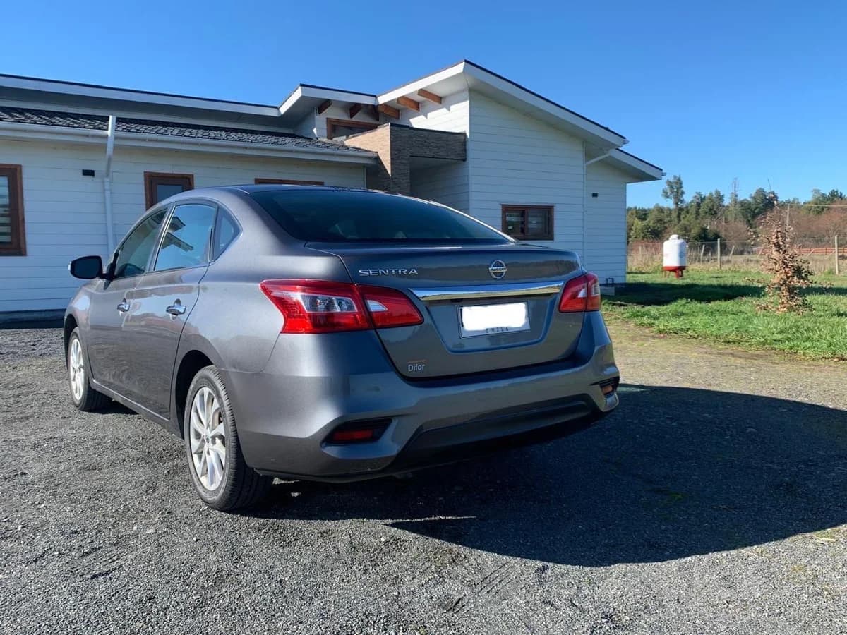 2020 NISSAN SENTRA 1.8 AT - Imagen 2