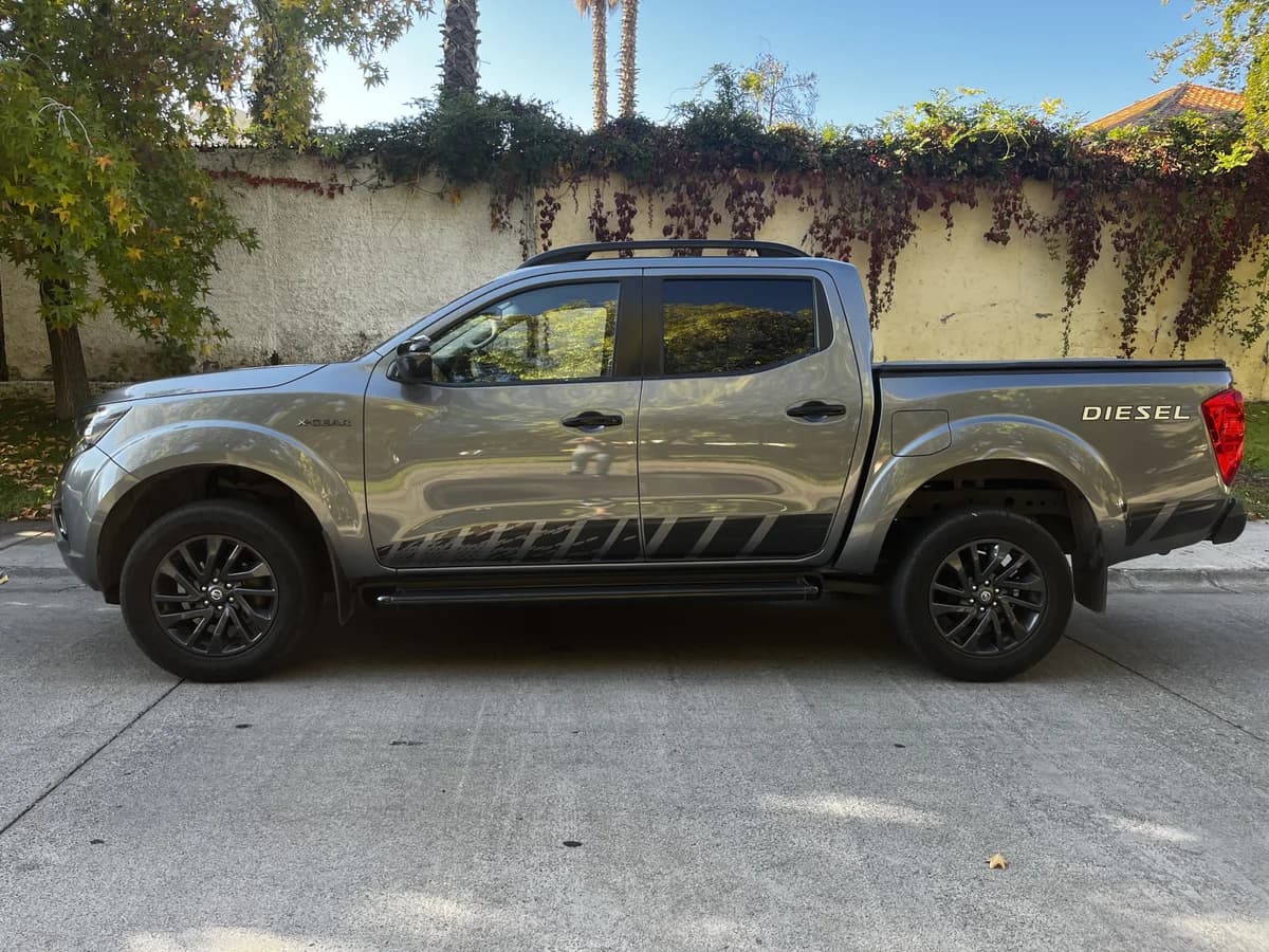 2020 NISSAN NP300 NAVARA DCAB 4X4 2.3 AUT - Imagen 2