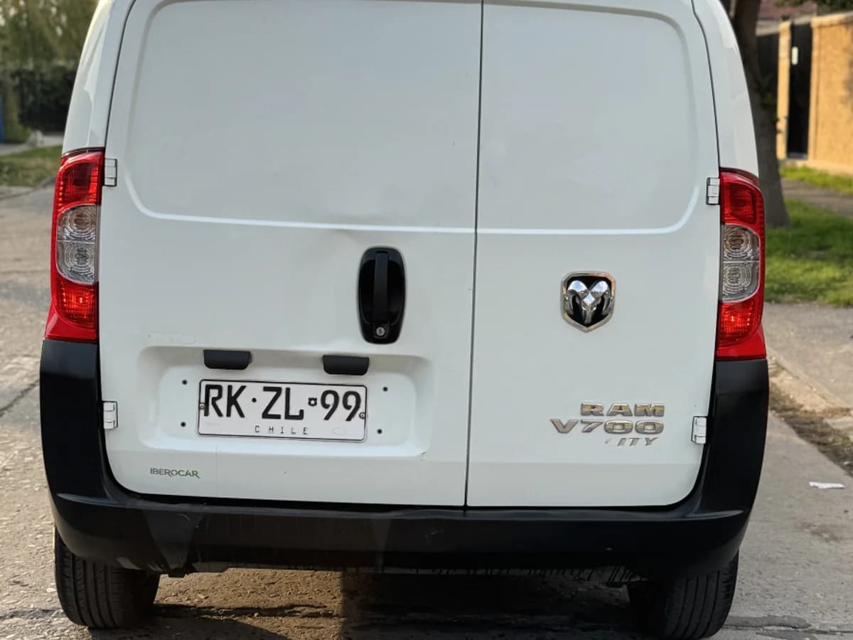 RAM Van 700 2022 - Imagen 3