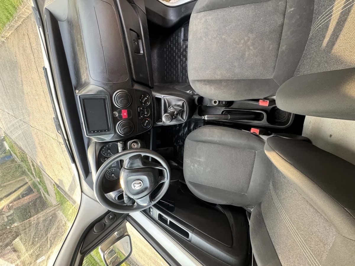 RAM Van 700 2022 - Imagen 5