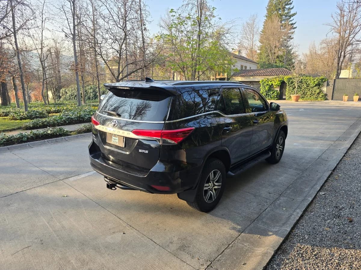 2022 TOYOTA FORTUNER 2.7 - Imagen 5
