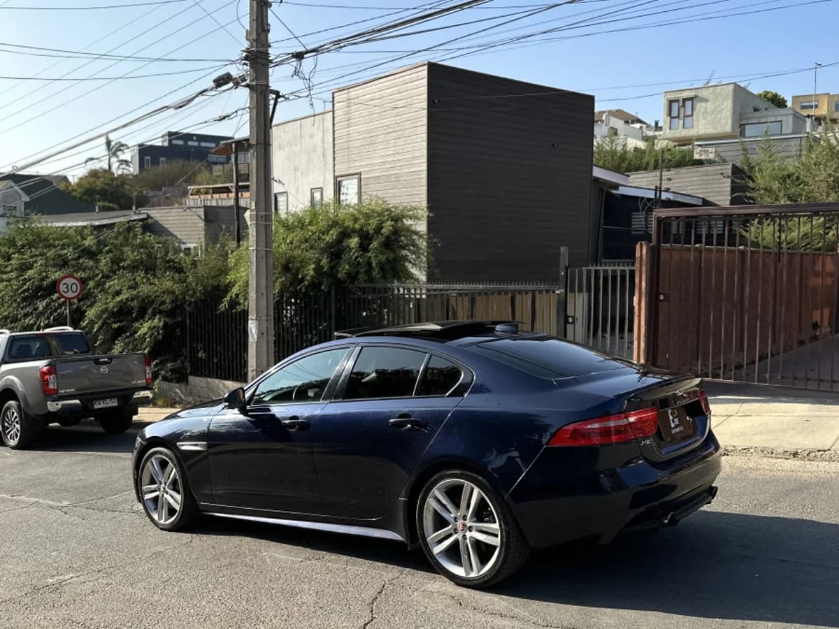 2018 JAGUAR XE 2.0 R Sport - Imagen 3