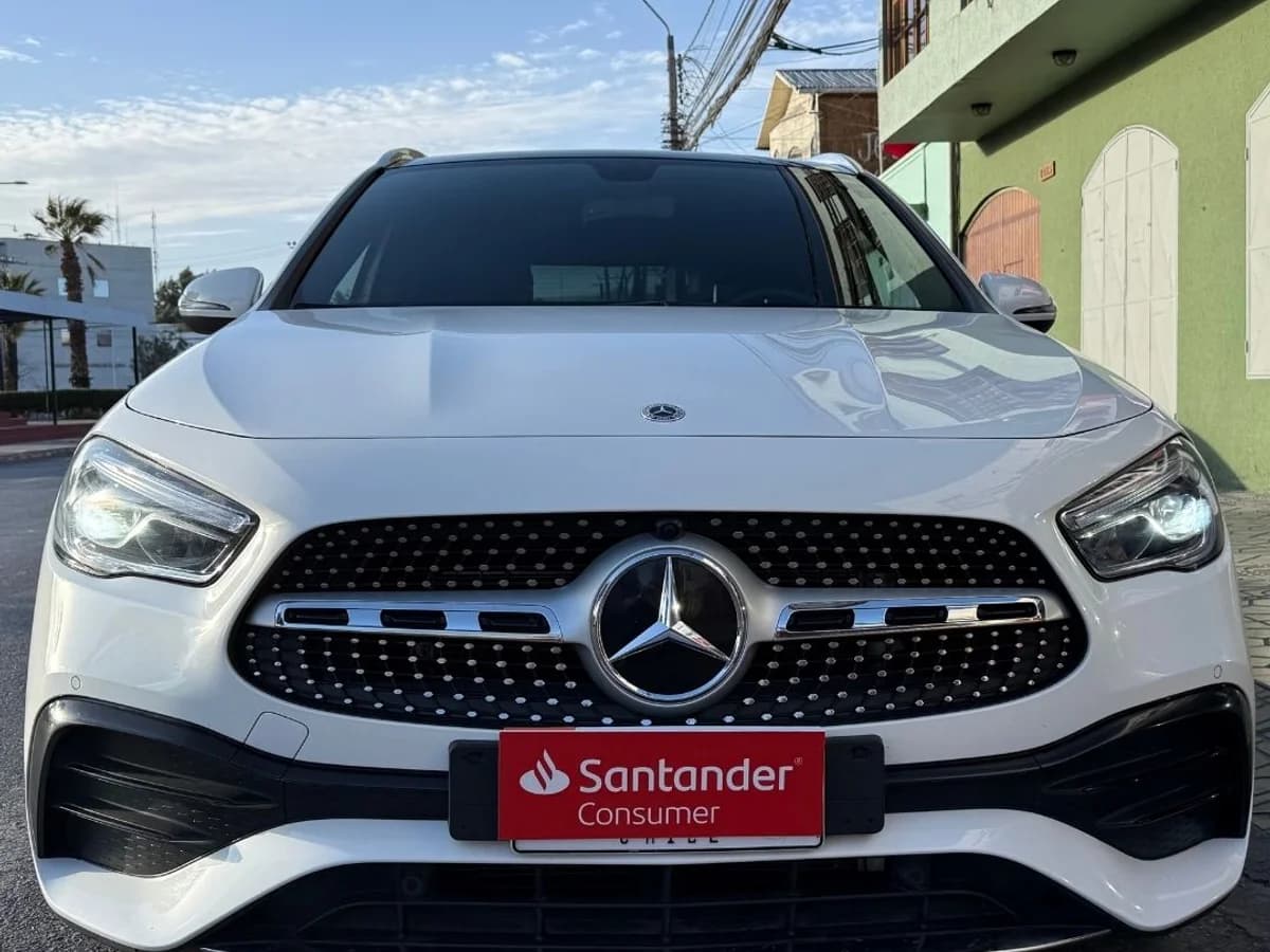2023 MERCEDES BENZ GLA 220D HB 4MATIC 4X4 2.0 AUT - Imagen 1