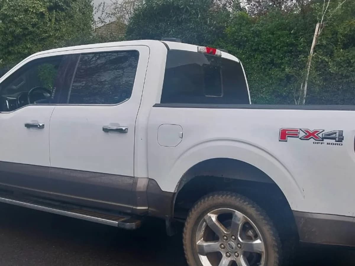 2021 FORD NEW F150 LARIAT LUXURY 4X4 5.0 AUT LUXURY - Imagen 4