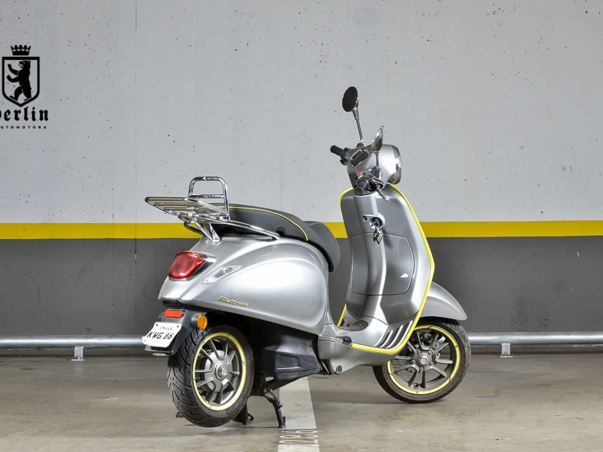 2020 VESPA PRIMAVERA ELECTRICA - Imagen 4