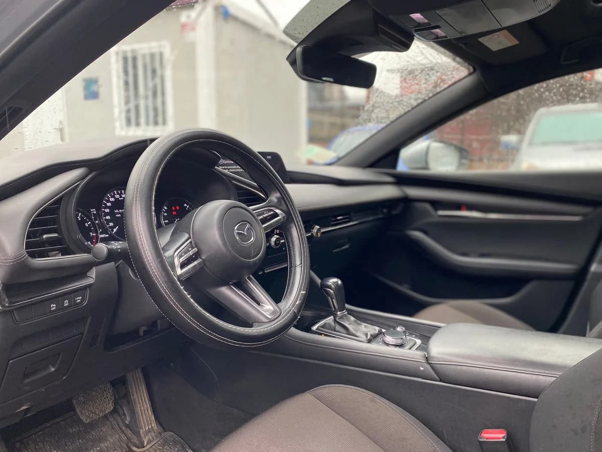 2021 MAZDA 3 HATCH BACK 2.0 AUT - Imagen 5