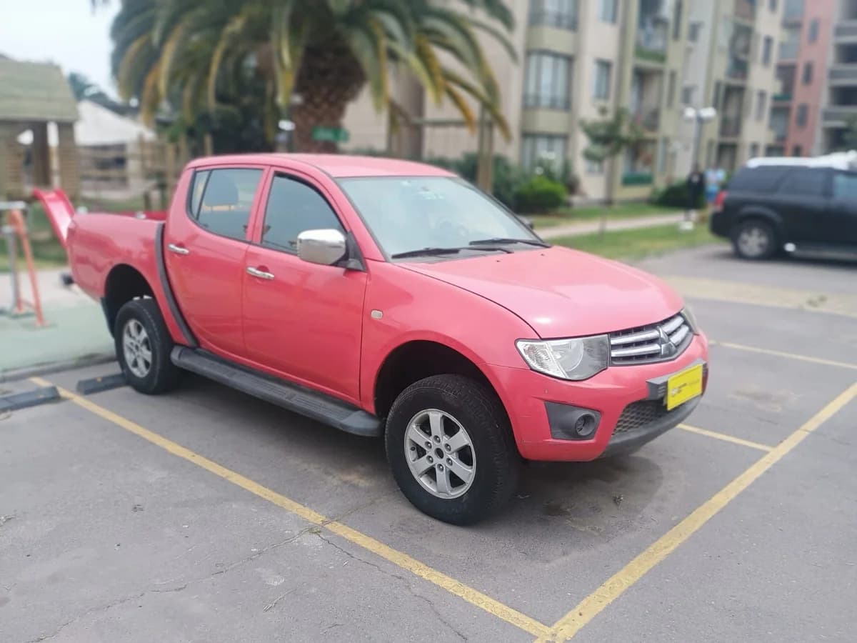 2015 MITSUBISHI L200 KATANA CR 2.5 - Imagen 1