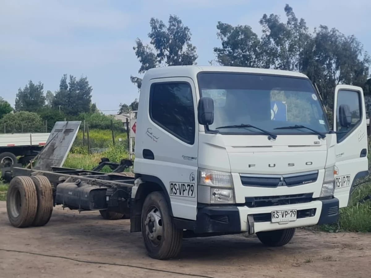2022 MITSUBISHI FUSO CANTER 715 - Imagen 2
