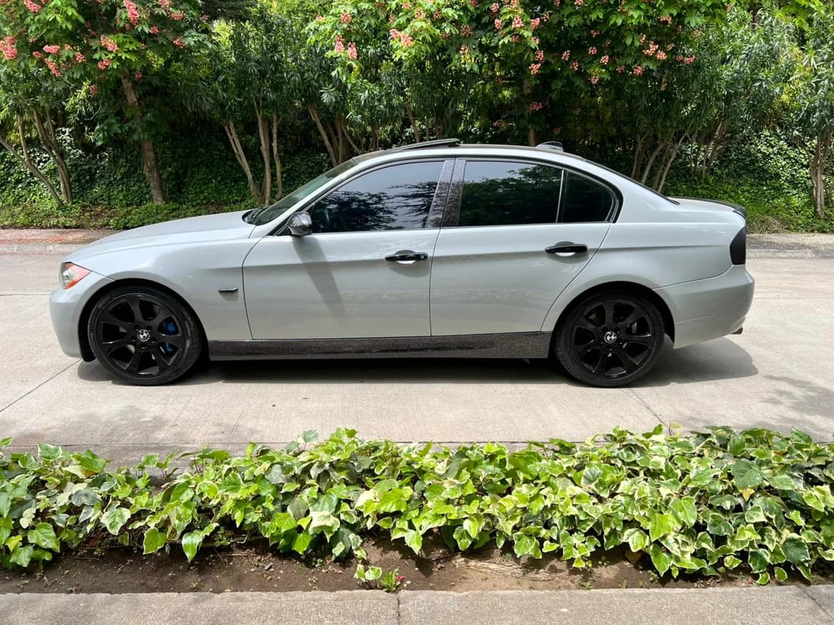 2006 BMW 325i 3.0L AUT E90 N52 - Imagen 4