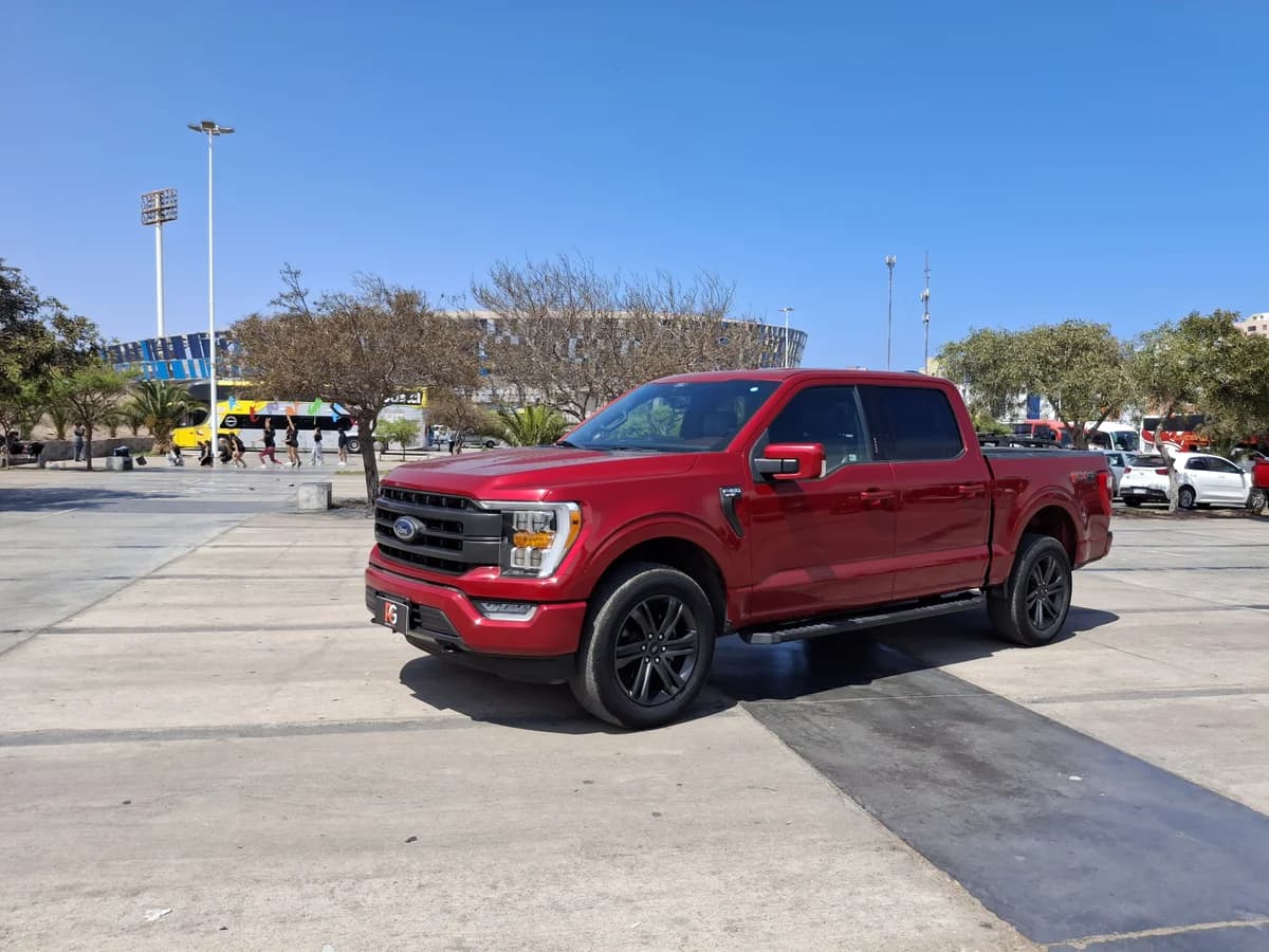 2021 FORD NEW F150 LARIAT SPORT 4X4 5.0 AUT - Imagen 1