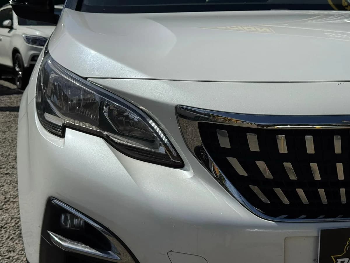 2019 PEUGEOT 3008 THP 165HP 1.6 AUT - Imagen 3