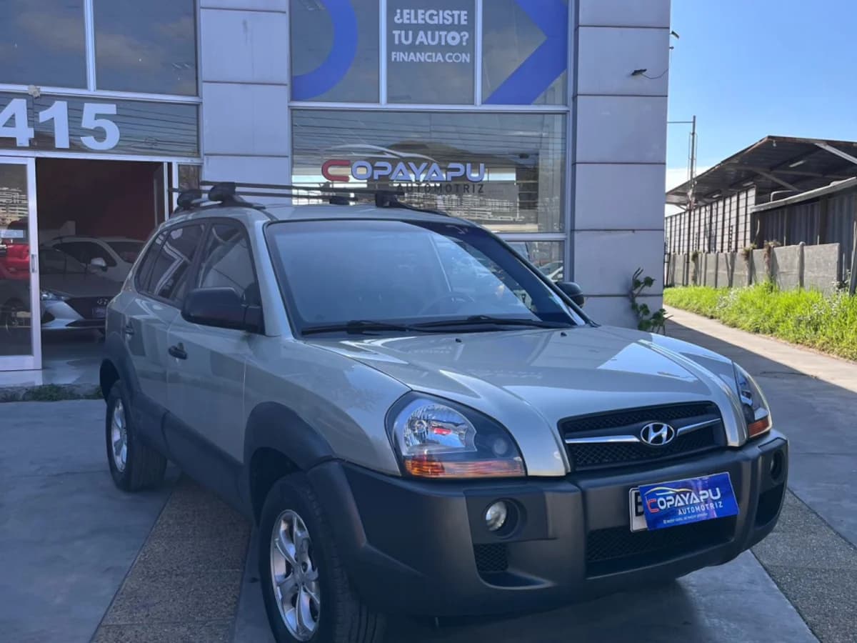 2010 HYUNDAI TUCSON GL 4X4 2.0 AUT - Imagen 1