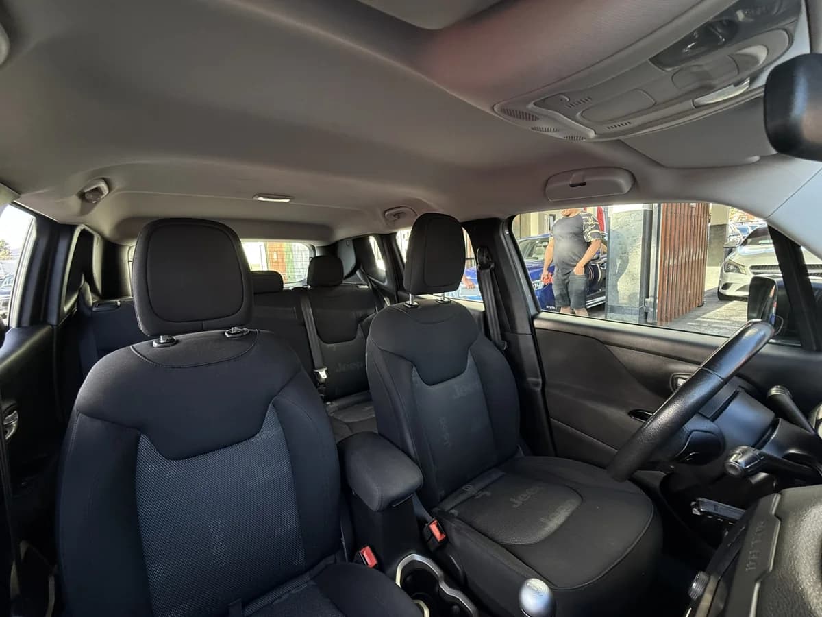 2019 JEEP RENEGADE SPORT LX 1.7 - Imagen 5