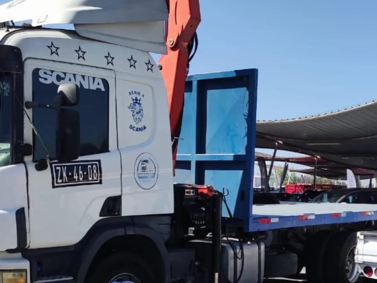 2006 SCANIA P 94 DB - Imagen 2