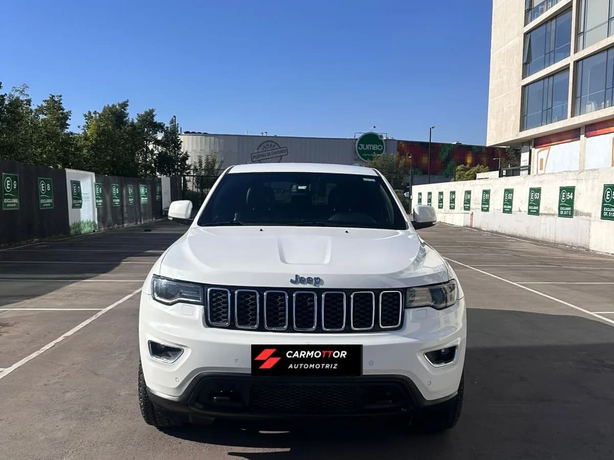 2019 JEEP GRAND CHEROKEE LAREDO 4X4 3.0 AUT - Imagen 5