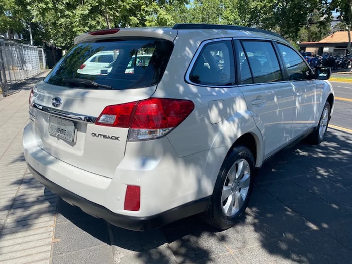 SUBARU OUTBACK 2010 248572 - Imagen 2