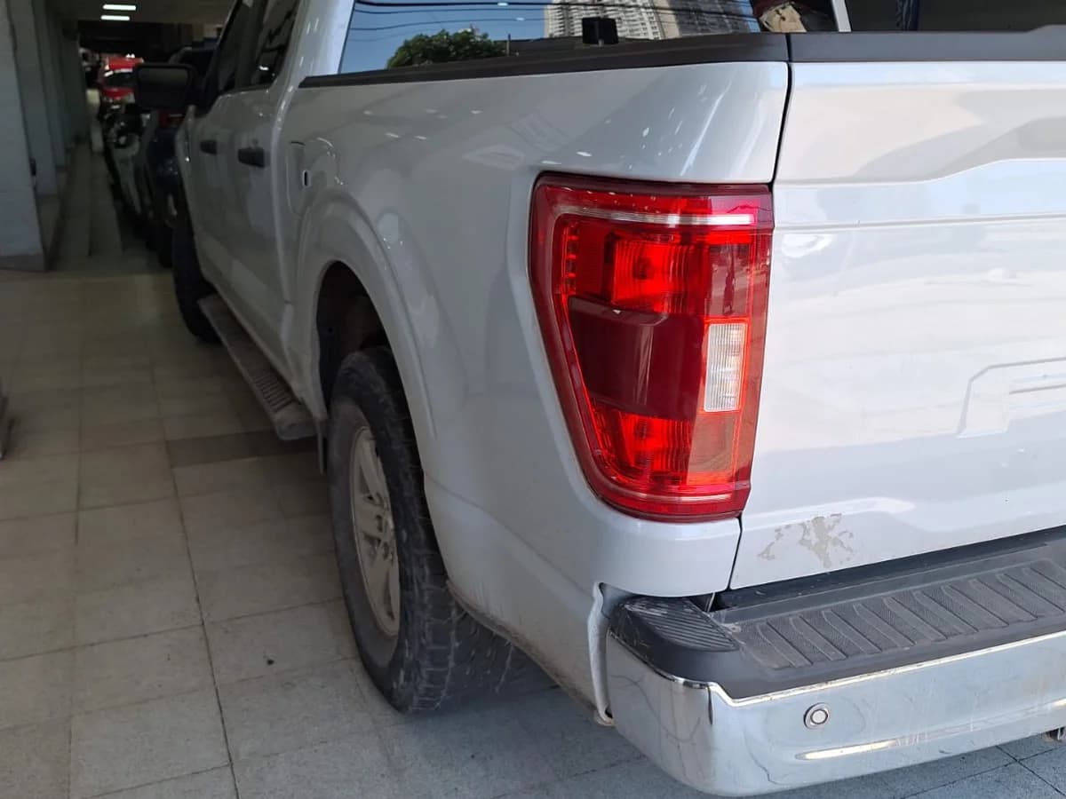 2022 FORD F150 XLT 3.3 AUT - Imagen 3