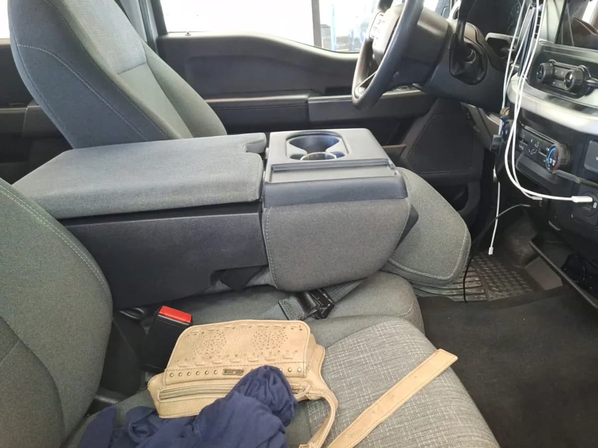 2022 FORD F150 XLT 3.3 AUT - Imagen 5