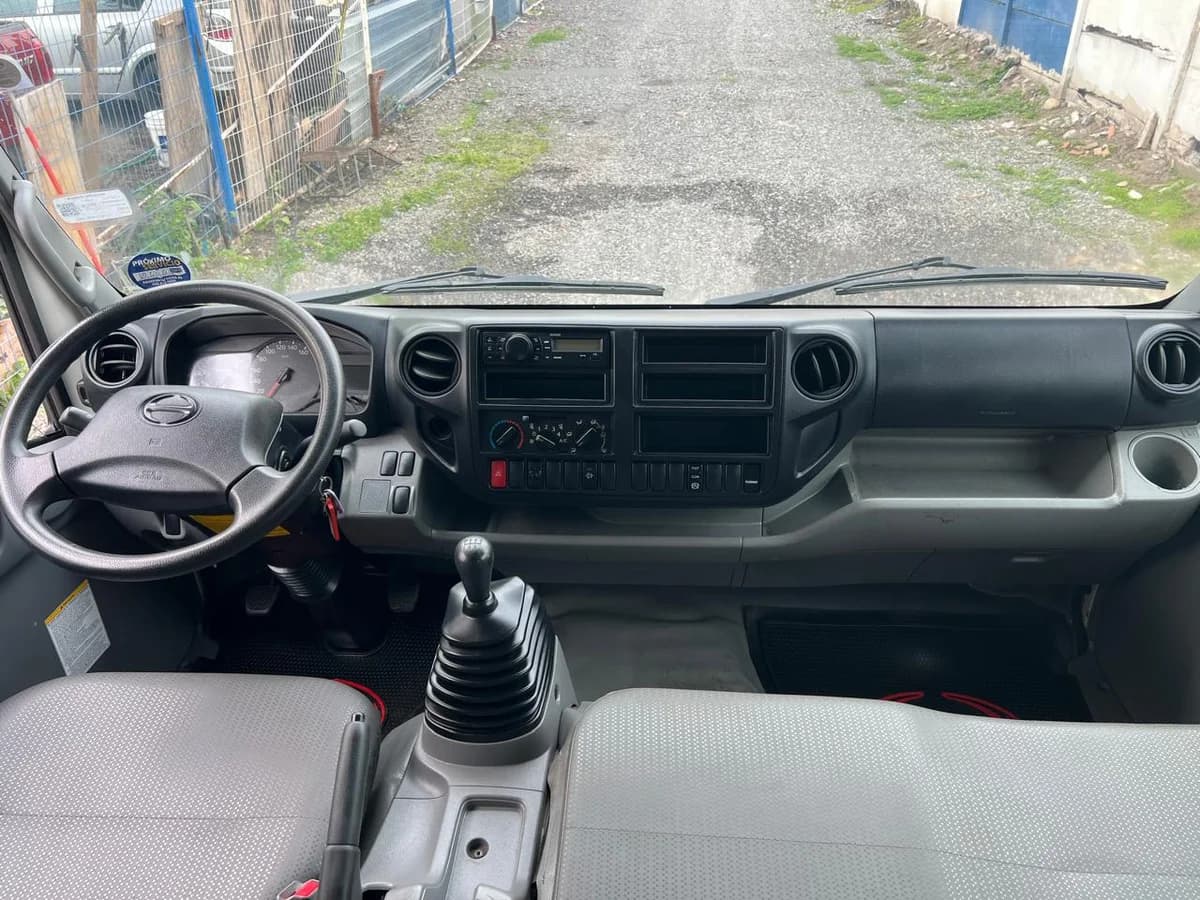 2021 HINO XZU - Imagen 5