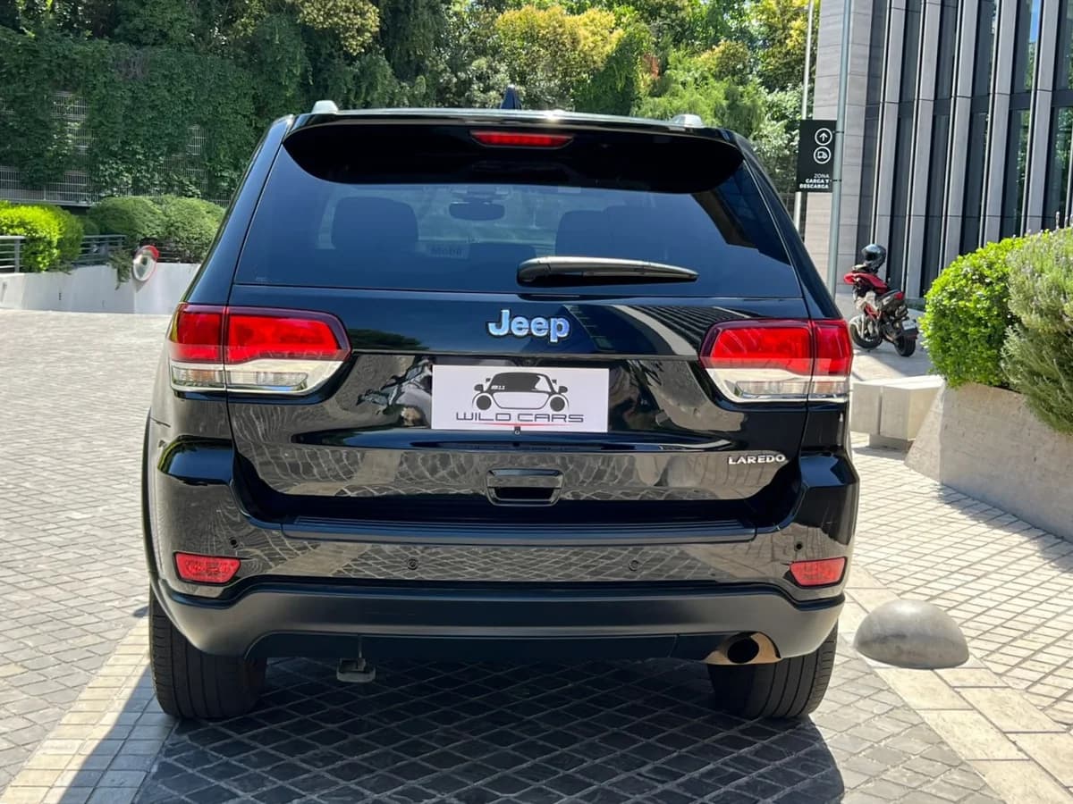 2022 JEEP GRAND CHEROKEE LAREDO 3.6 - Imagen 5