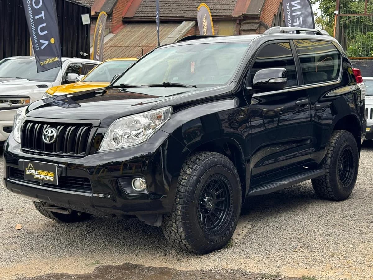 TOYOTA LAND CRUISER PRADO 2011 4X4 2.7 AUT - Imagen 4