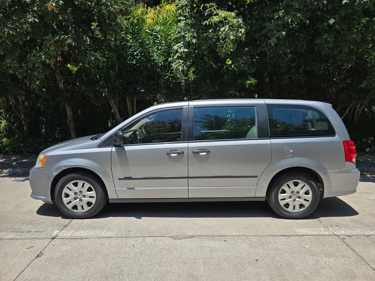 2015 DODGE GRAND CARAVAN 3.6 AUT - Imagen 2