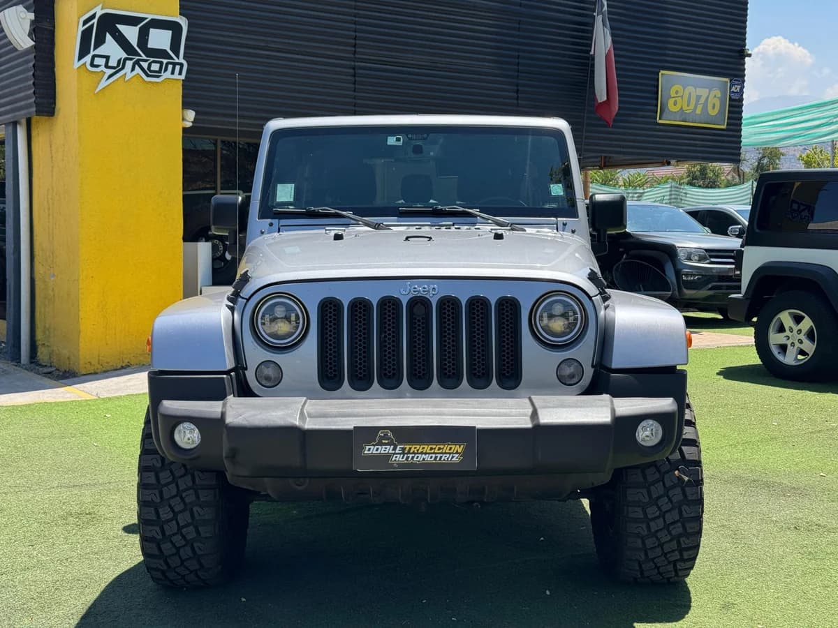 Jeep Wrangler JKU Sahara CRD 2016 - Imagen 2