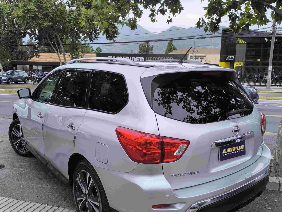 NISSAN PATHFINDER 2018 250127 - Imagen 2