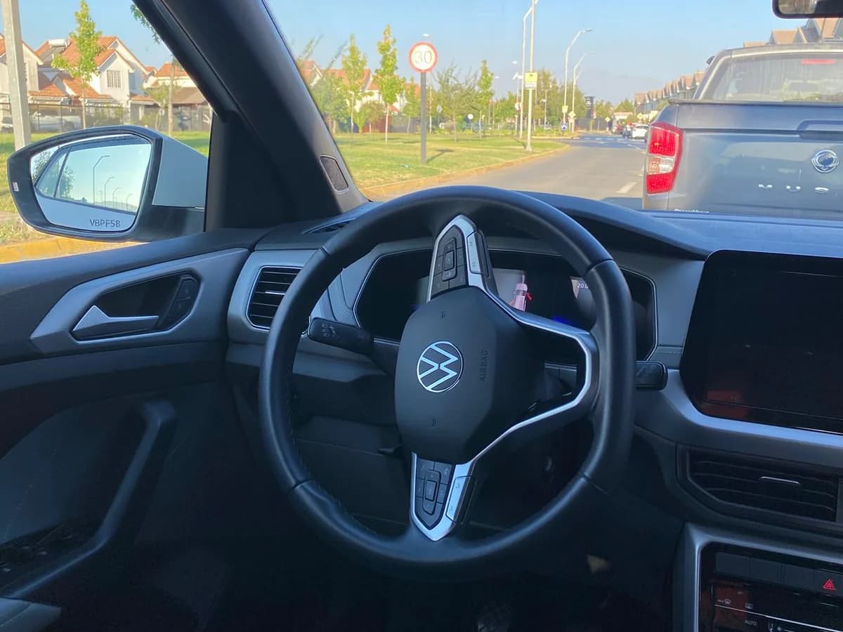 2025 VOLKSWAGEN T-CROSS 1.0L TSI COMFORTLINE MT 4X2 - Imagen 4