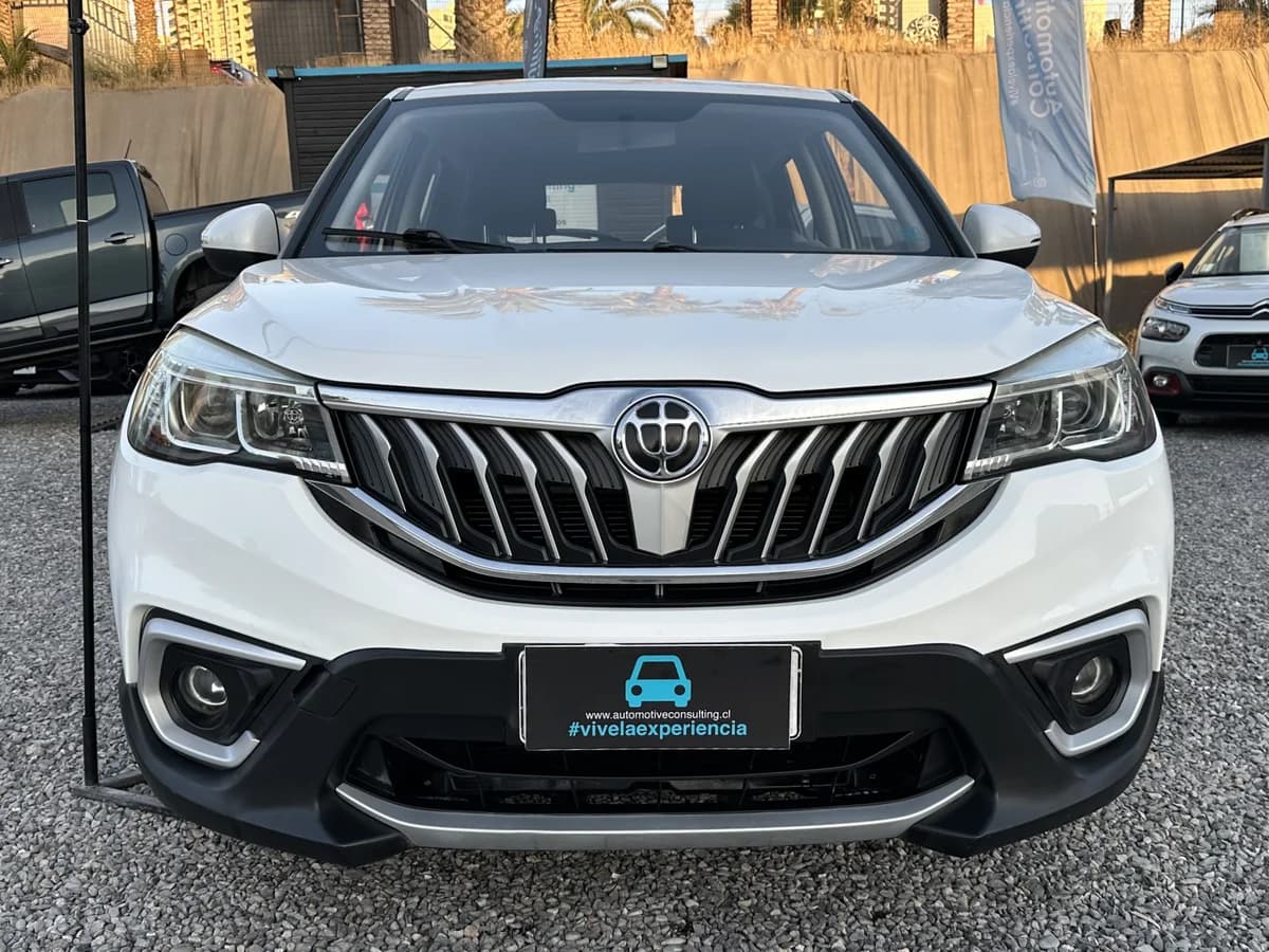 2020 BRILLIANCE V3 1.5T ELITE UNICO DUEÑO - Imagen 2