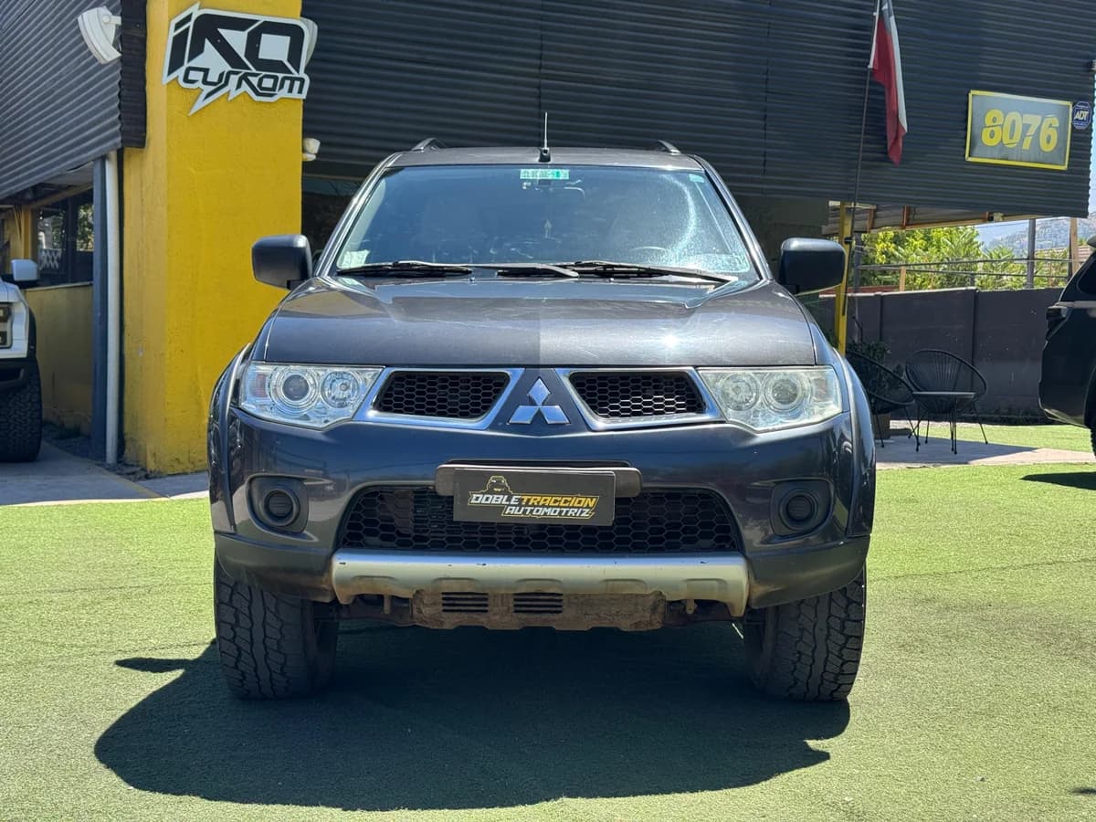 MITSUBISHI MONTERO SPORT G2 2011 - Imagen 2