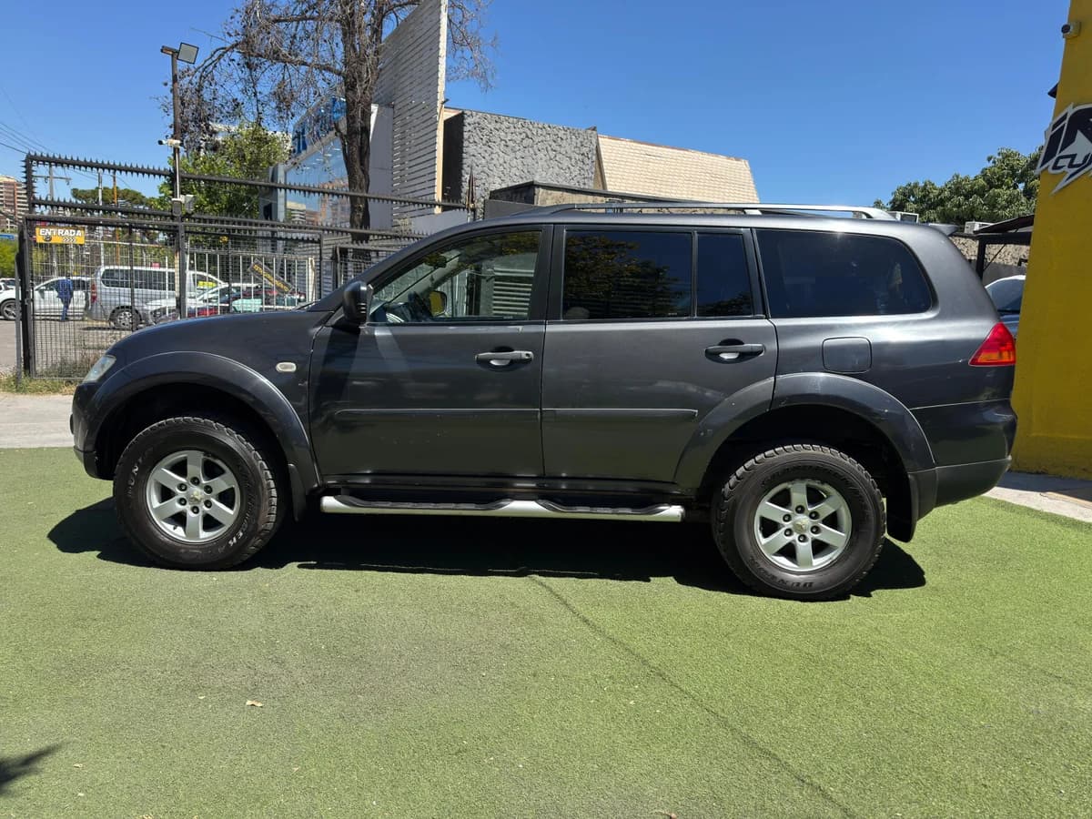 MITSUBISHI MONTERO SPORT G2 2011 - Imagen 4