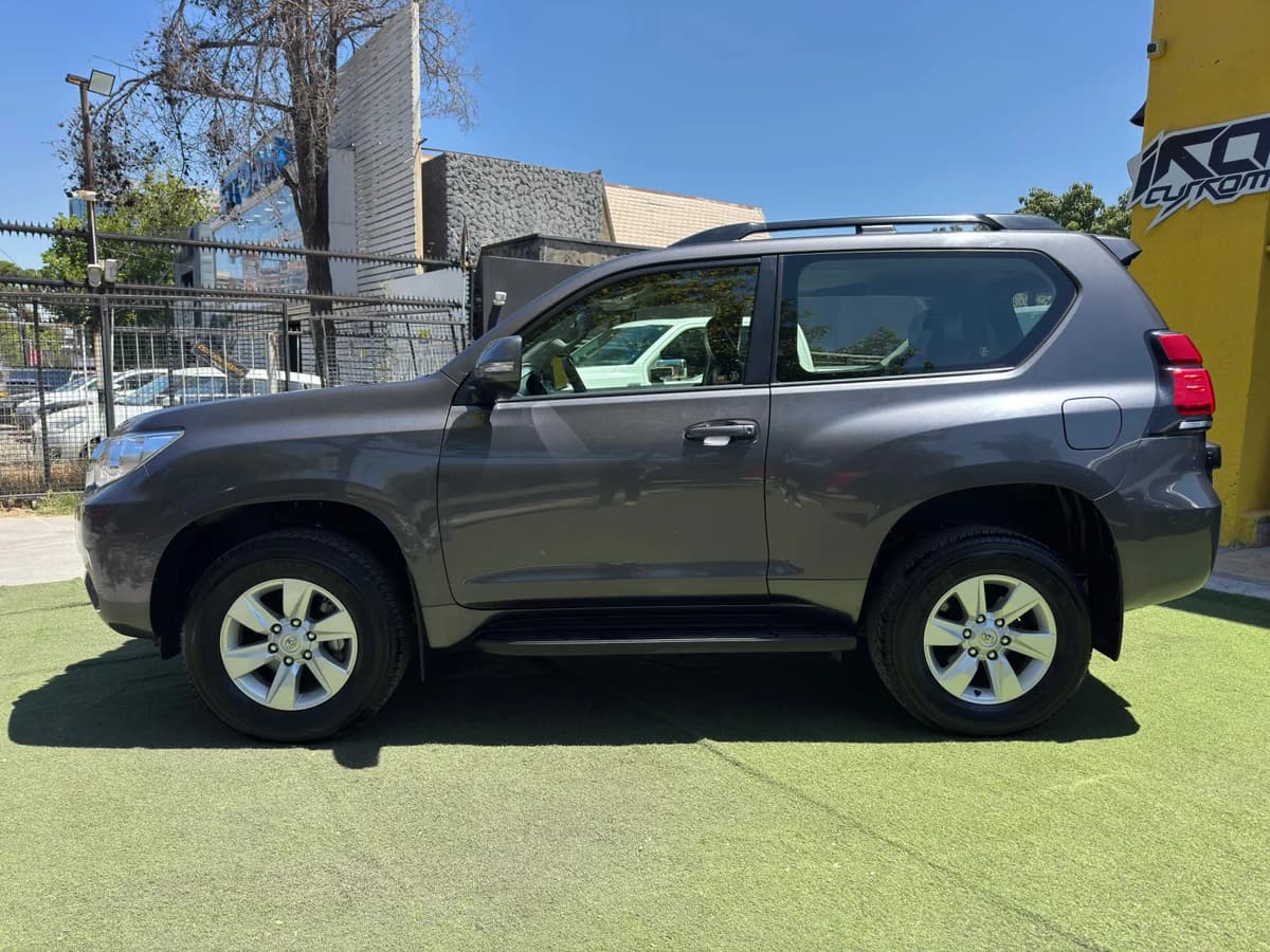 TOYOTA LAND CRUISER PRADO TX 2023 - Imagen 5