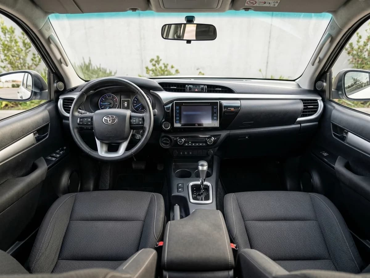 TOYOTA Hilux 2023 - Imagen 4