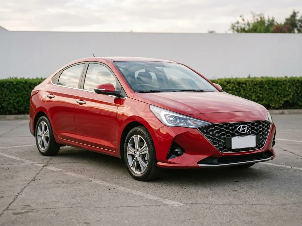 HYUNDAI Accent 2021 - Imagen 1