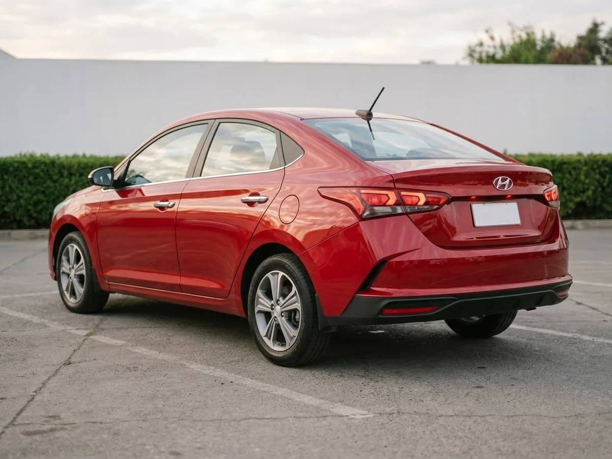 HYUNDAI Accent 2021 - Imagen 3