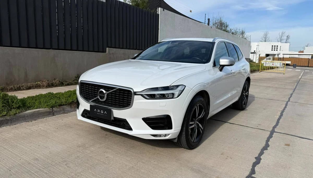 VOLVO XC60 2.0 T6 R-Design AWD MY19 AT 2019 - Imagen 1