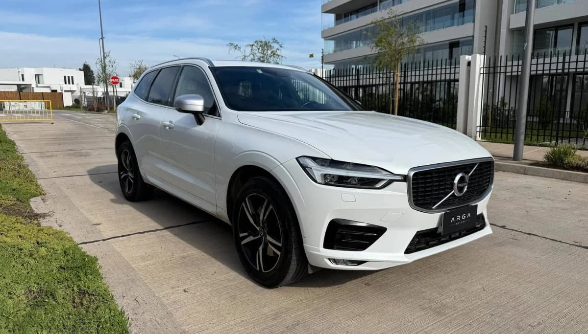 VOLVO XC60 2.0 T6 R-Design AWD MY19 AT 2019 - Imagen 2