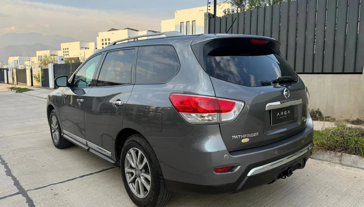 NISSAN Pathfinder 3.5 Advance CVT 4X4 2017 - Imagen 4