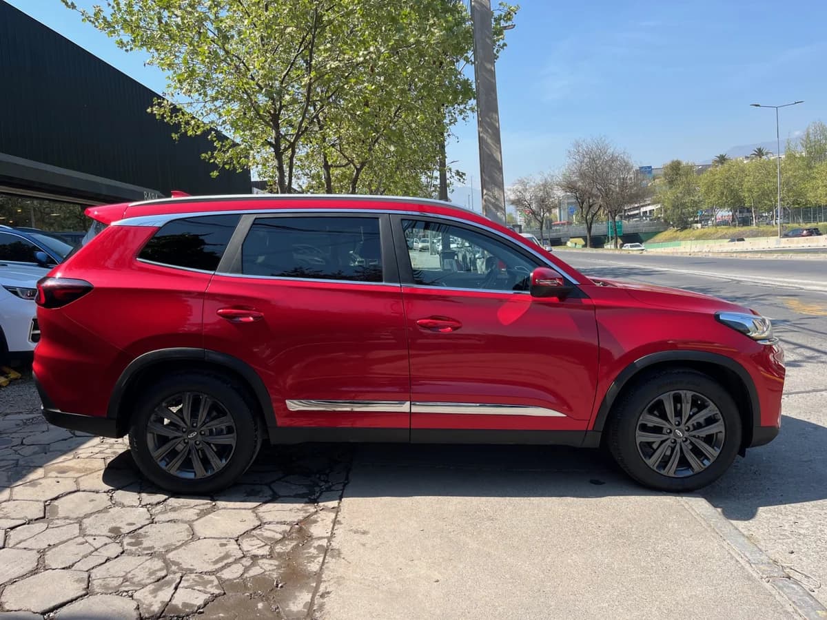 2023 CHERY TIGGO 8 1.5 AUT - Imagen 4