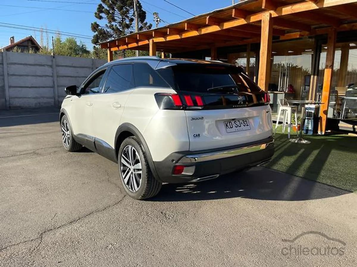 2018 PEUGEOT 3008 BLUE HDI 2.0 AUT - Imagen 3