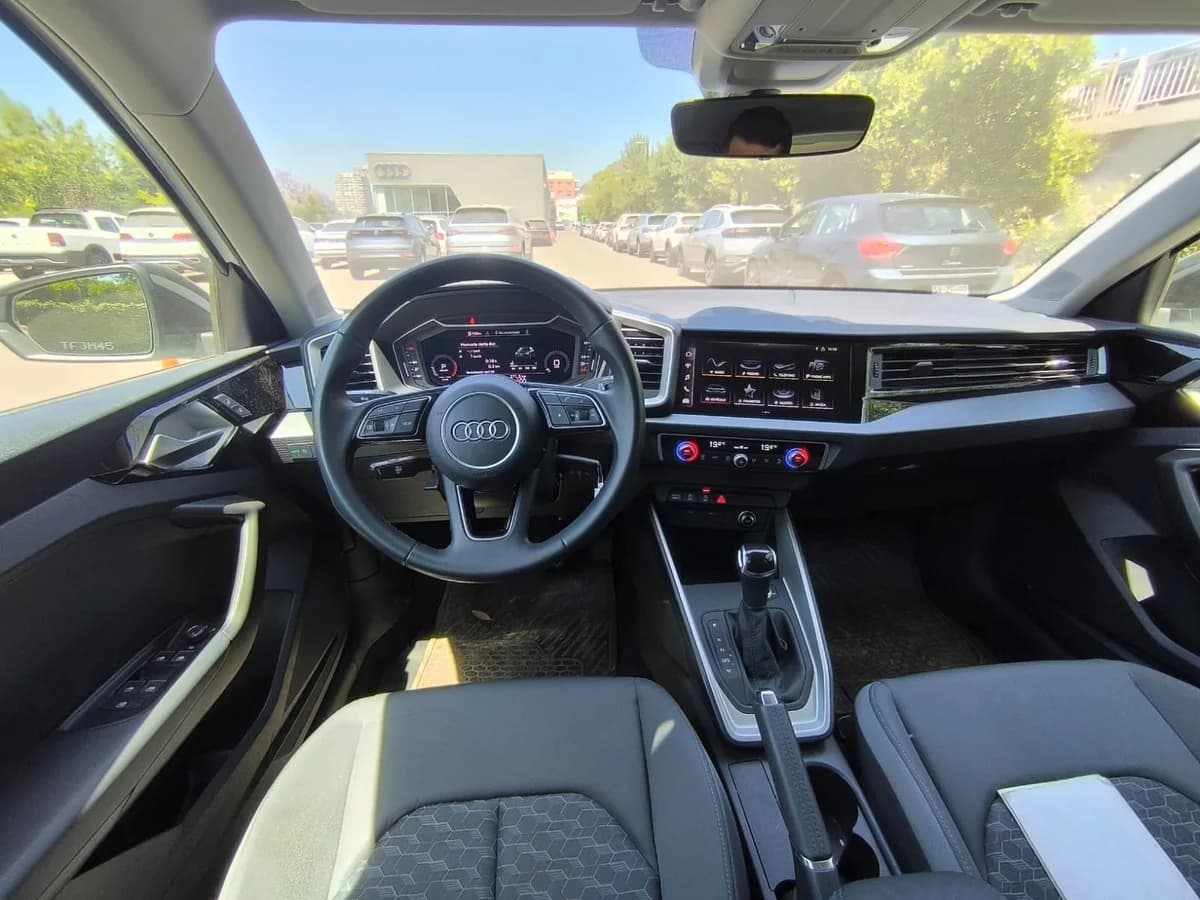 2024 AUDI A1 - Imagen 4