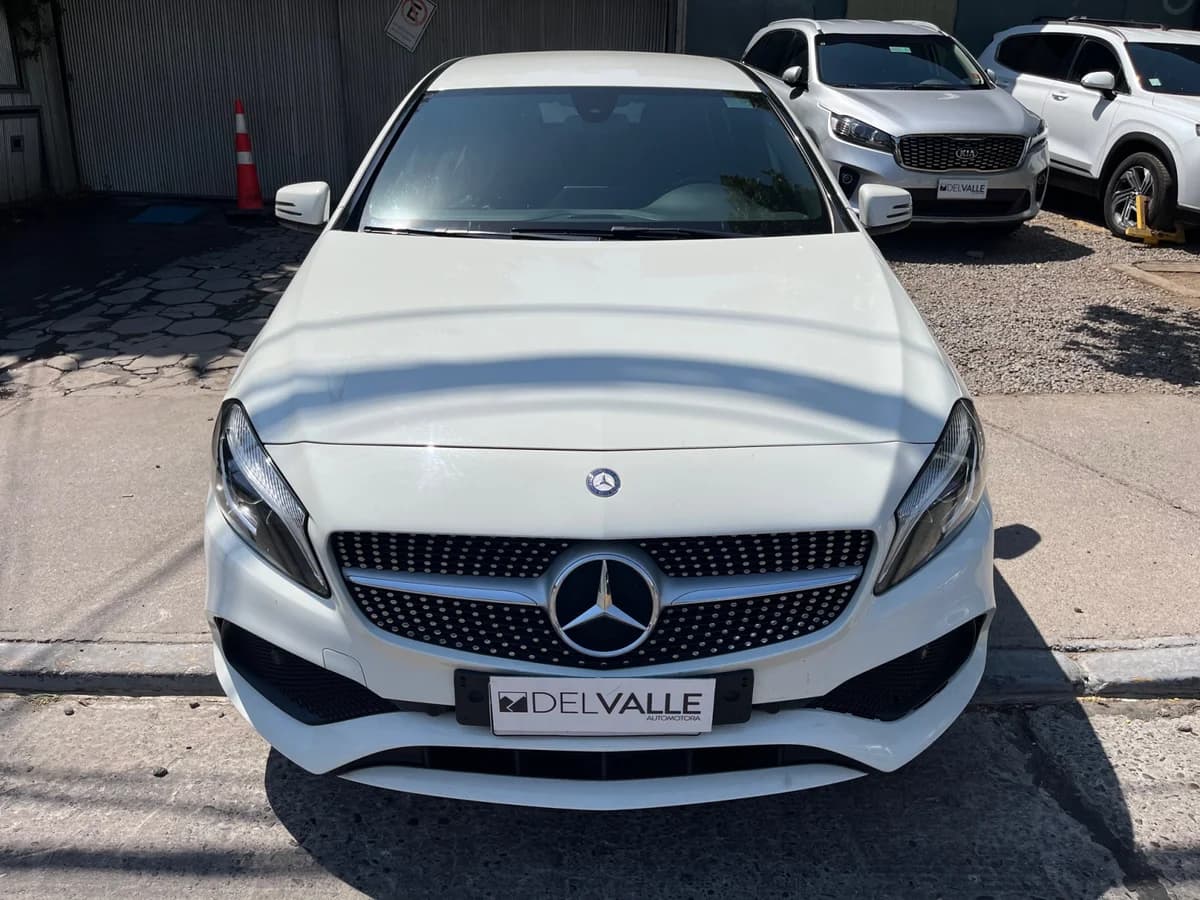 2017 MERCEDES BENZ A200 D - Imagen 2