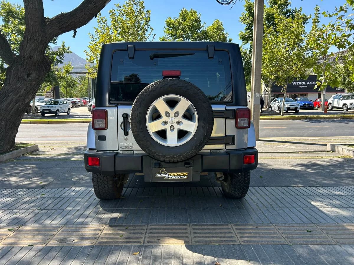 2016 JEEP WRANGLER UNLIMITED 4X4 2.8 AUT - Imagen 5