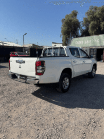 Mitsubishi L200 CR 2023 - Imagen 5