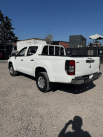 Mitsubishi L200 CR 2023 - Imagen 6