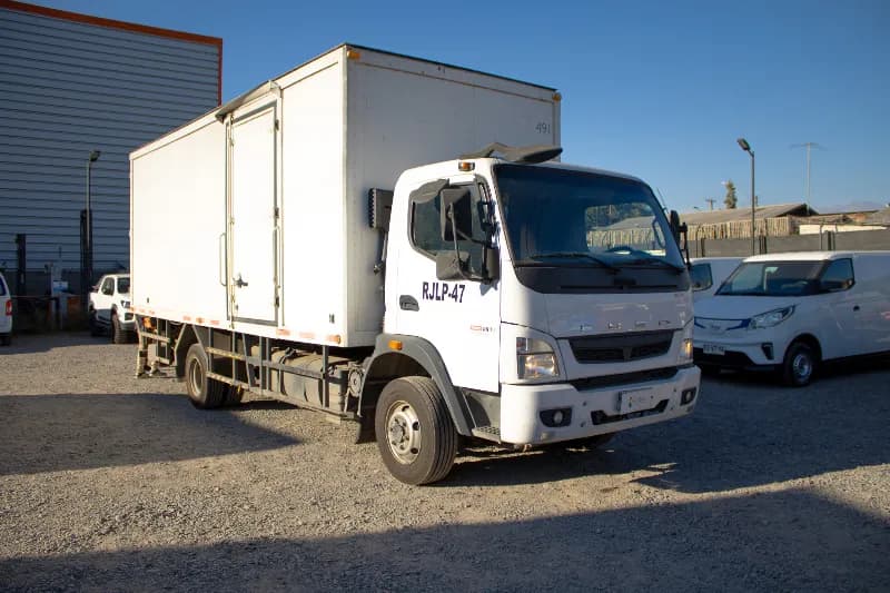 Mitsubishi Fuso Canter 1017 2022 - Imagen 2