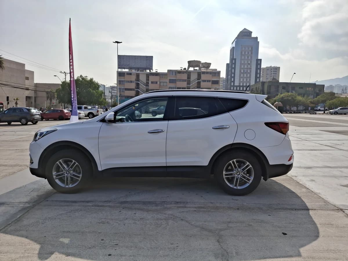 HYUNDAI Santa Fe 2018 - Imagen 5